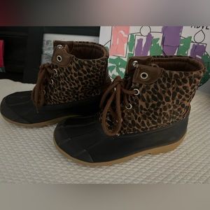 Sperry rain boots, leopard